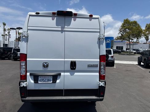 Used 2025 RAM ProMaster 2500 w/ Convenience Group FWD image 16