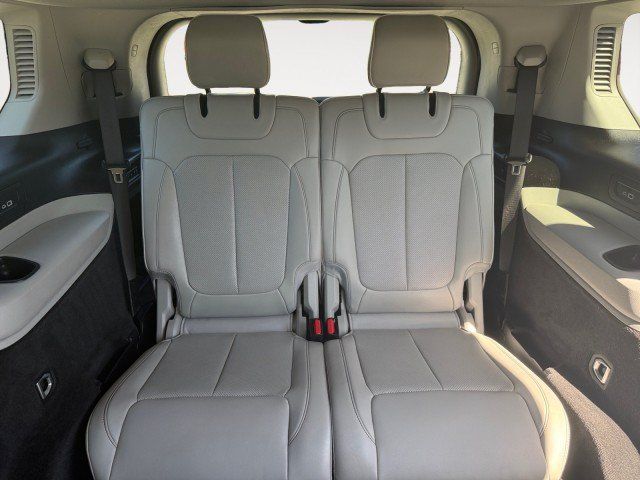 Used 2021 Jeep Grand Cherokee L Overland w/ Advanced Protech Group III AWD/4WD image 15