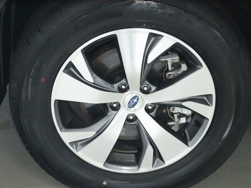 Certified 2025 Subaru Ascent Premium image 40