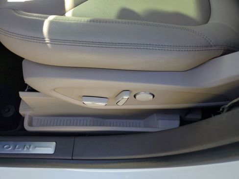 Certified 2023 Lincoln Nautilus AWD w/ Premium Package image 22