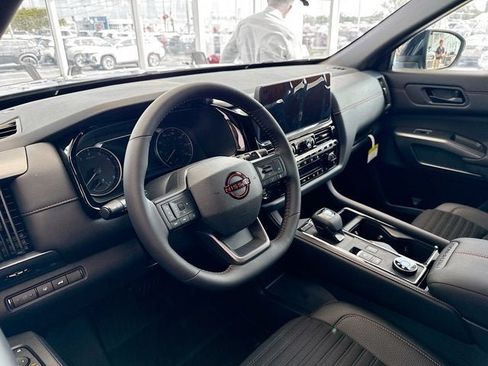 New 2026 Nissan Pathfinder Rock Creek w/ Rock Creek Premium Package AWD/4WD image 10