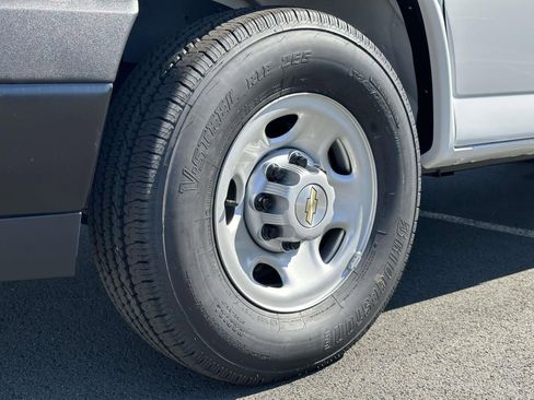 New 2025 Chevrolet Express 2500 Work Van w/ Safety Package image 7