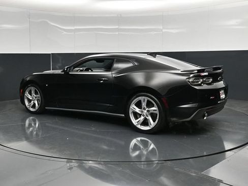 Used 2019 Chevrolet Camaro SS RWD image 10