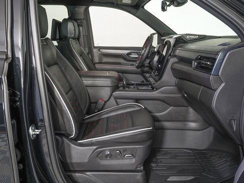 Used 2026 GMC Yukon XL AT4 Ultimate image 10