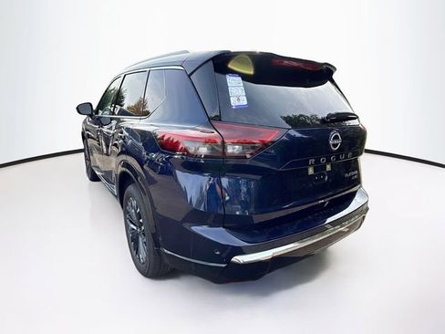 New 2026 Nissan Rogue Platinum image 4