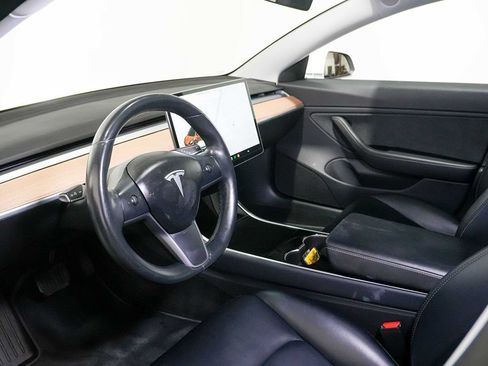 Used 2018 Tesla Model 3 Long Range RWD image 12