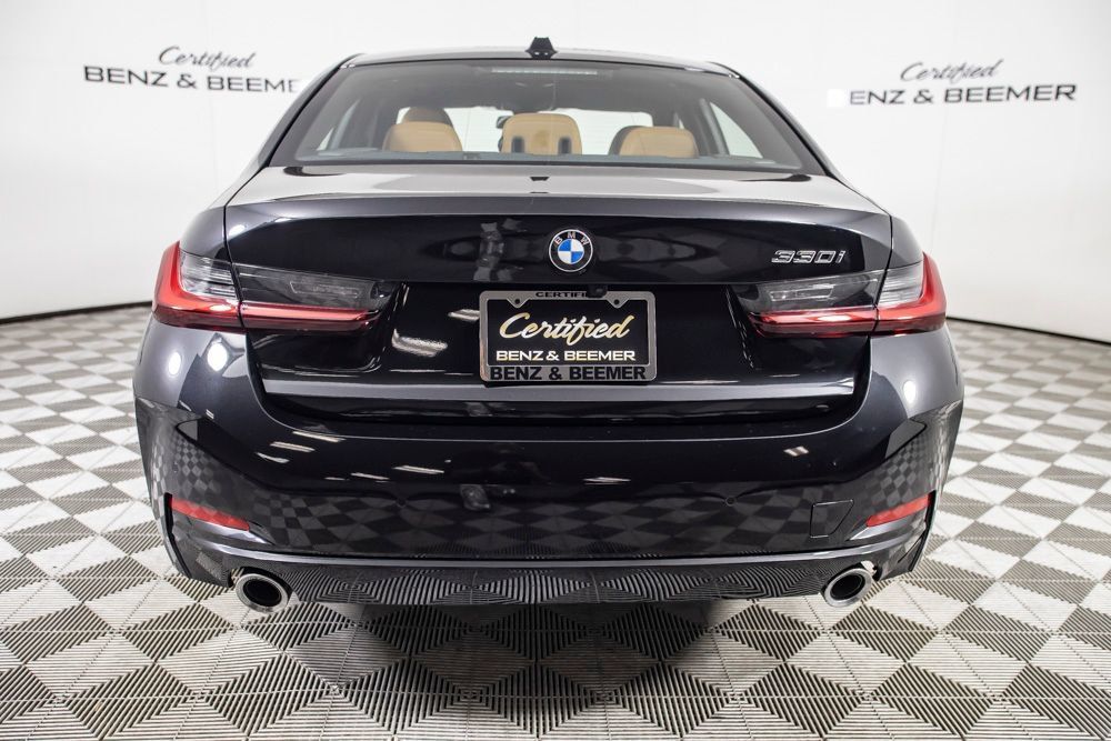 Used 2025 BMW 330i Sedan w/ Convenience Package RWD image 7