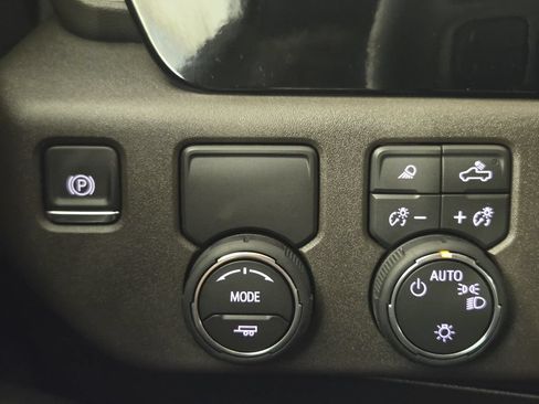 New 2026 Chevrolet Silverado 1500 LT w/ Texas Edition Plus RWD image 23