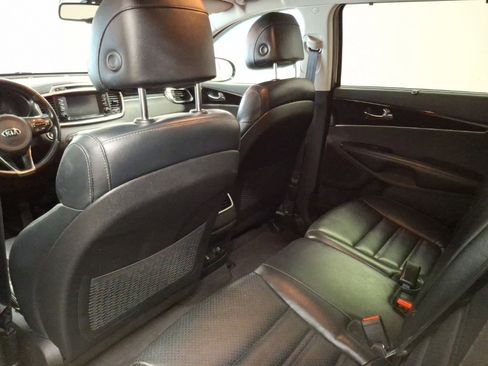 Used 2017 Kia Sorento EX image 14