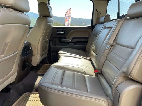 Used 2015 GMC Sierra 2500 Denali w/ Duramax Plus Package image 25