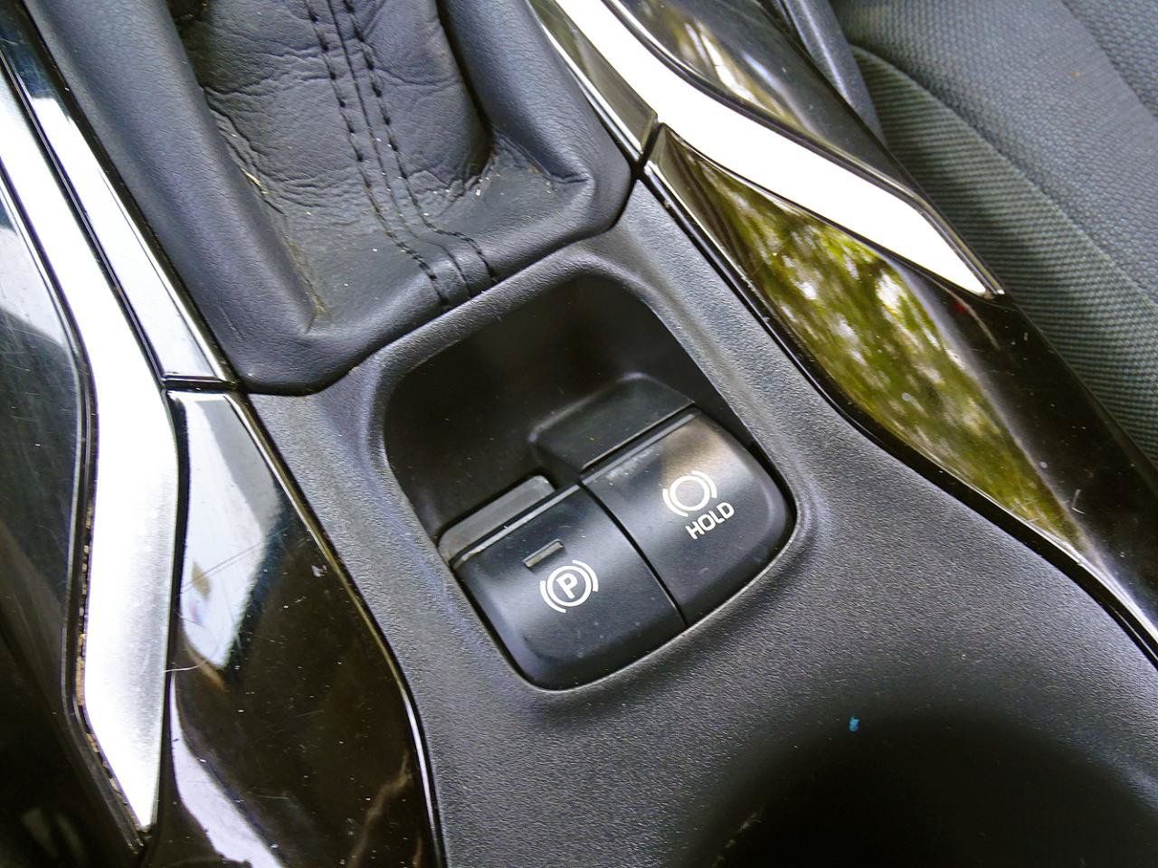 Used 2021 Toyota Corolla LE FWD image 29