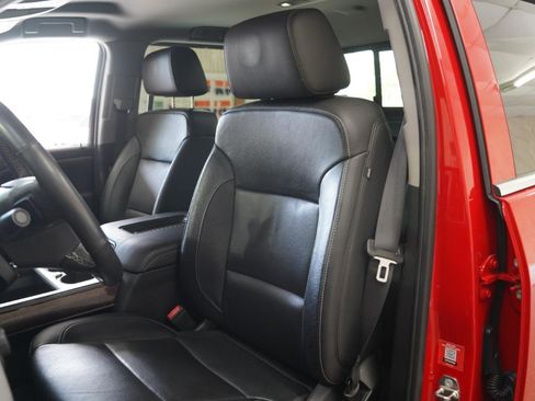 Used 2018 GMC Sierra 1500 SLT image 25