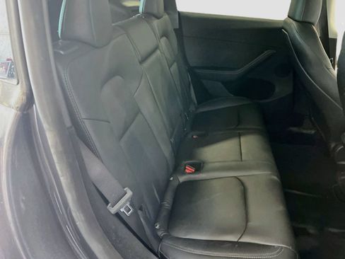 Used 2023 Tesla Model Y Long Range AWD/4WD image 25