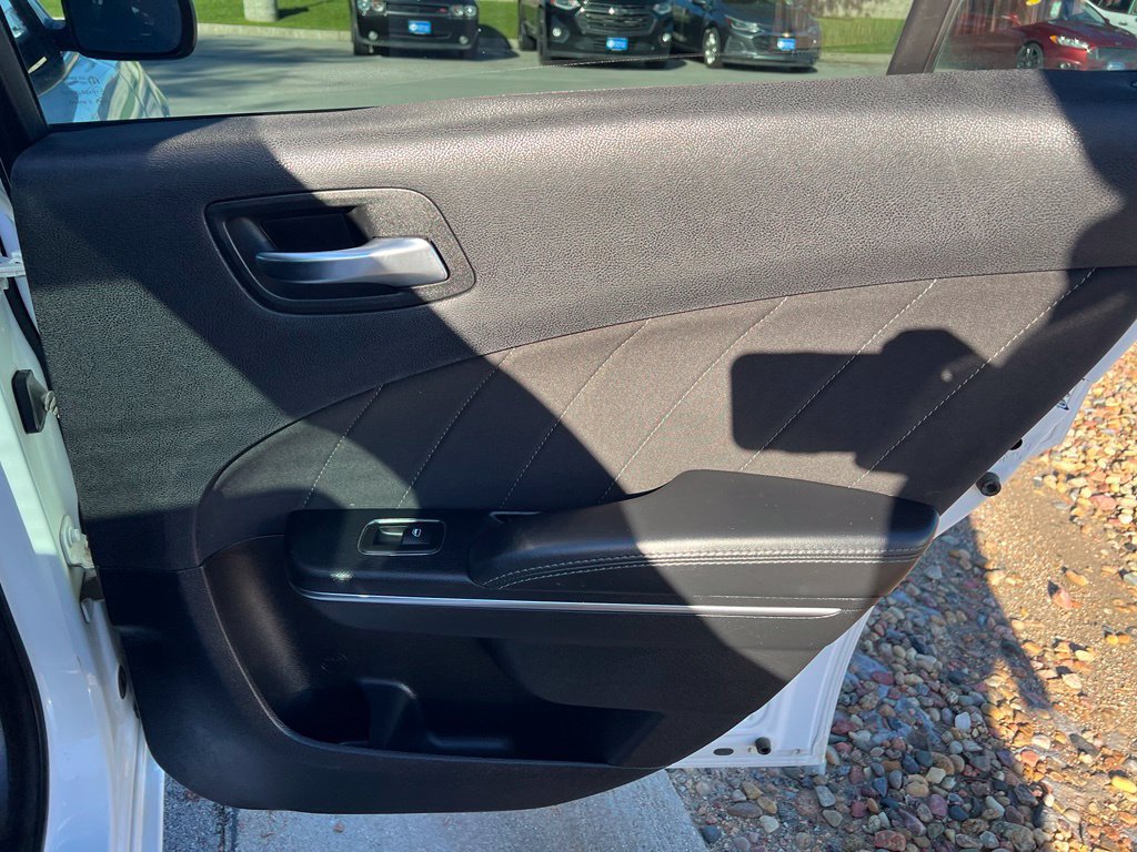 Used 2016 Dodge Charger R/T RWD image 22