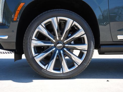 New 2026 Cadillac Escalade ESV Luxury w/ Touring Package image 31