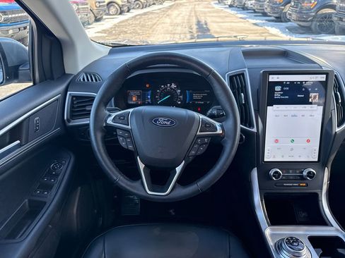 Used 2024 Ford Edge SEL w/ Convenience Package image 19