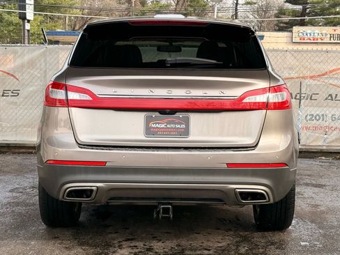 Used 2018 Lincoln MKX Premiere image 10