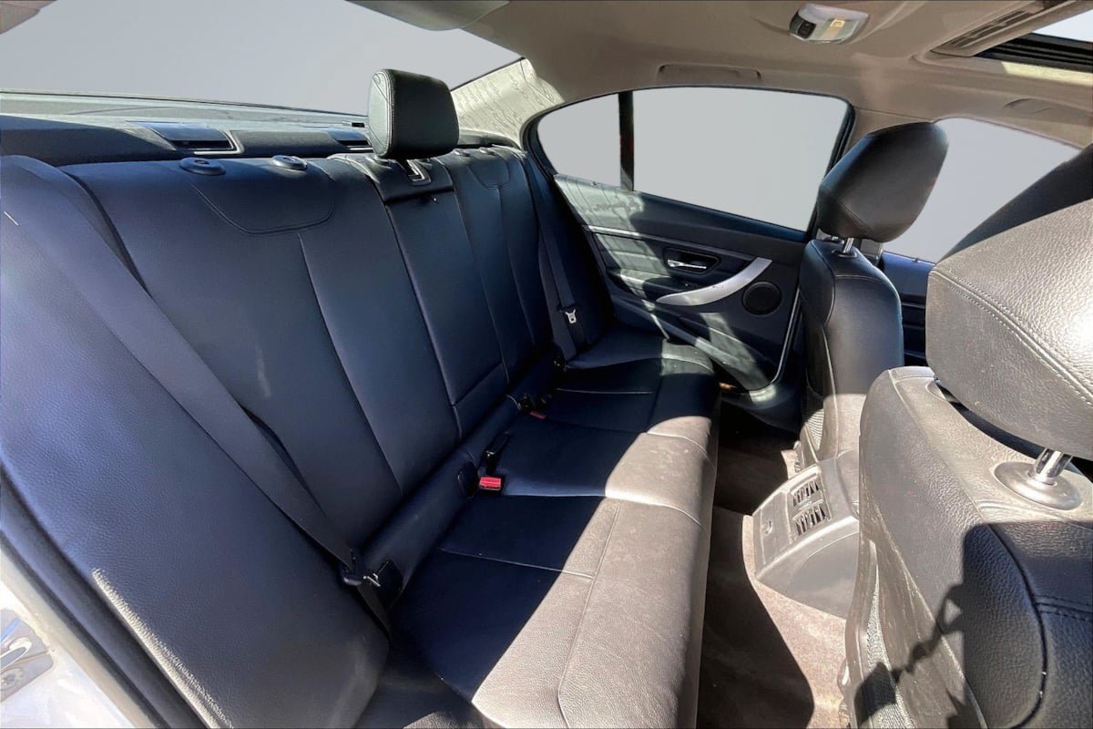 Used 2013 BMW 328i Sedan RWD image 27