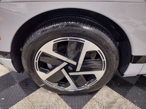 New 2026 Hyundai Ioniq 9 Calligraphy AWD/4WD image 3
