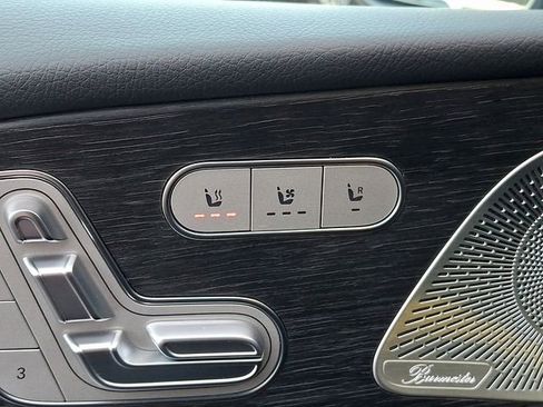 Used 2025 Mercedes-Benz GLE 450e 4MATIC image 30