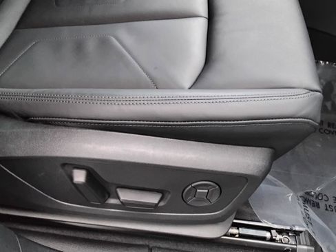 Certified 2025 Audi Q3 2.0T Premium w/ Convenience Package image 26