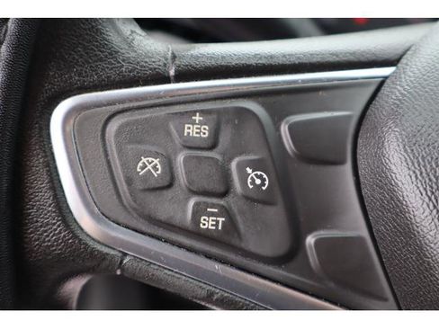 Used 2018 Chevrolet Malibu LS FWD image 14