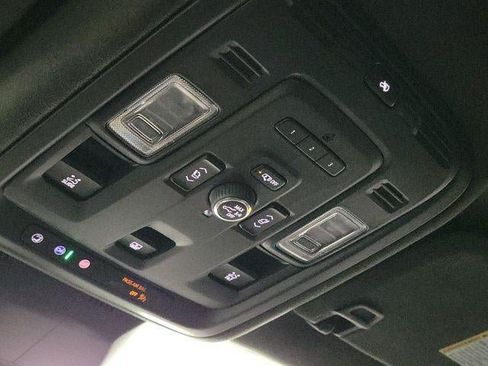 Used 2023 Cadillac Escalade ESV Sport Platinum RWD image 31