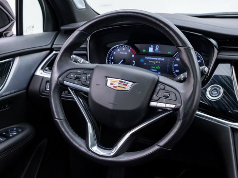 Used 2023 Cadillac XT6 Premium Luxury AWD/4WD image 11