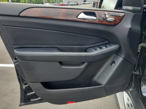 Used 2018 Mercedes-Benz GLS 450 4MATIC image 37