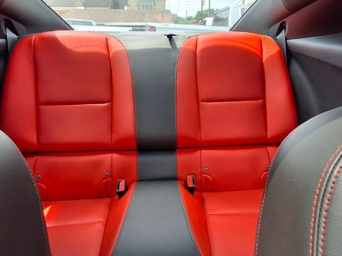 Used 2015 Chevrolet Camaro SS w/ Commemorative Special Edition RWD image 12