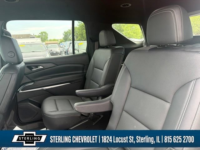 Used 2025 Chevrolet Traverse LT FWD image 15
