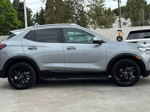 Used 2024 Buick Encore GX Sport Touring w/ Advanced Technology Package FWD image 6