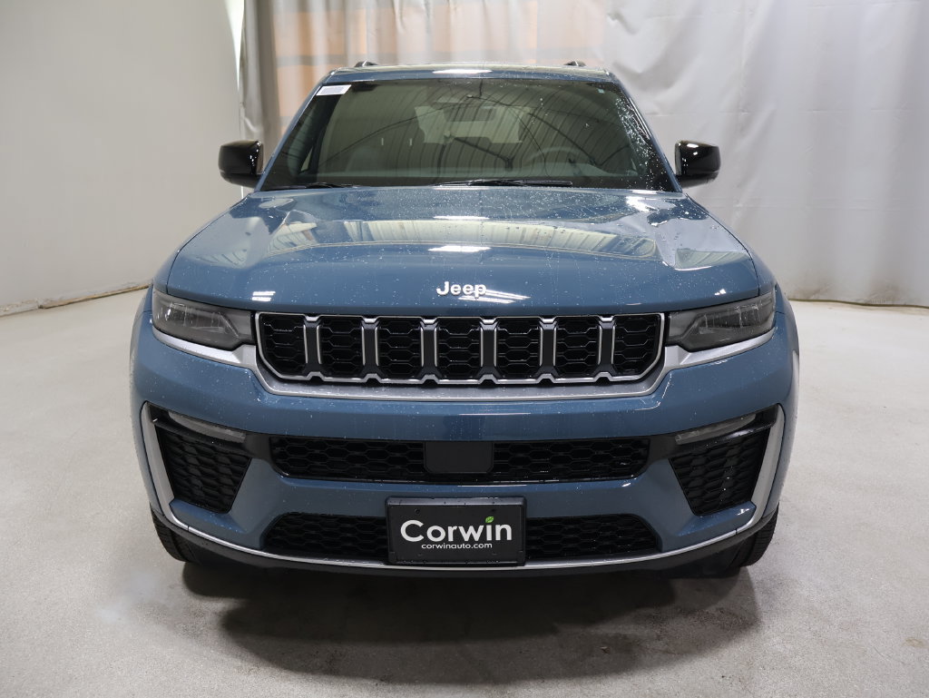 New 2027 Jeep Grand Cherokee Limited AWD/4WD image 2
