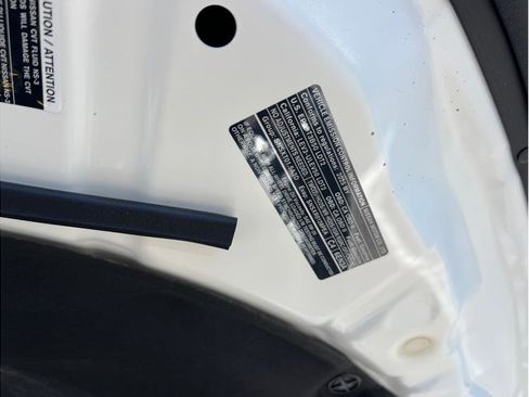 Used 2025 Nissan Rogue SV image 23