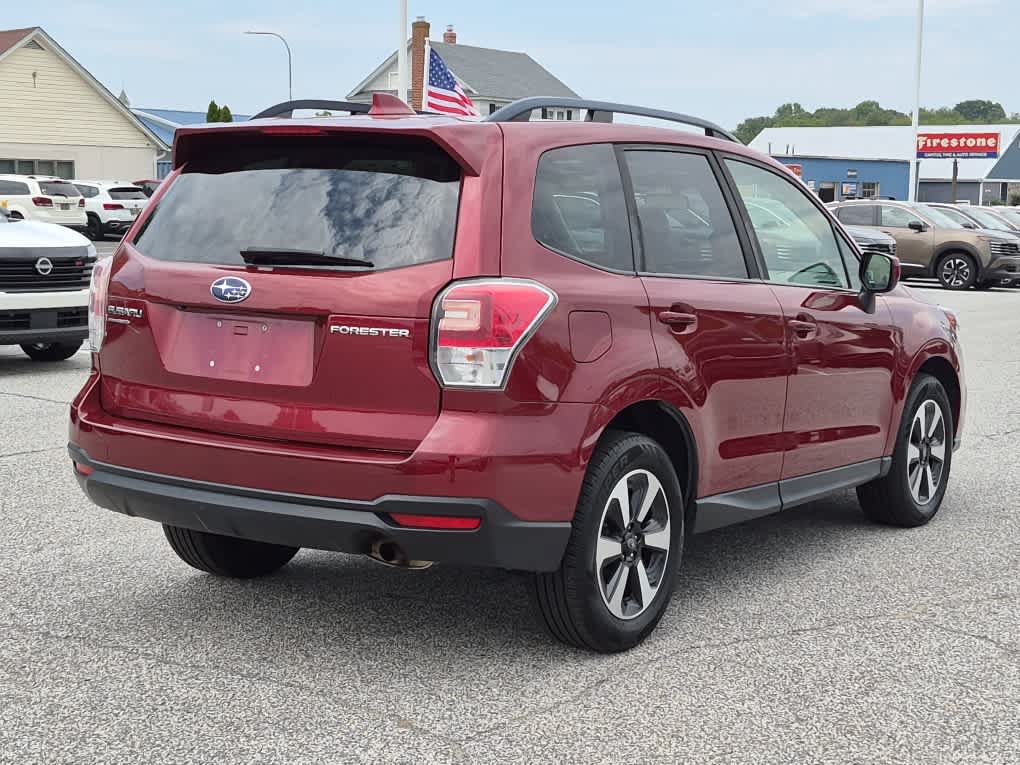 Used 2018 Subaru Forester 2.5i Premium w/ All-Weather Package AWD/4WD image 3