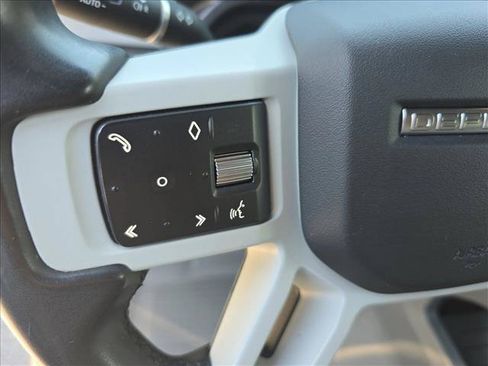 Used 2023 Land Rover Defender 110 SE AWD/4WD image 18