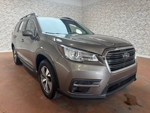 Used 2021 Subaru Ascent Premium w/ Convenience Package AWD/4WD image 9