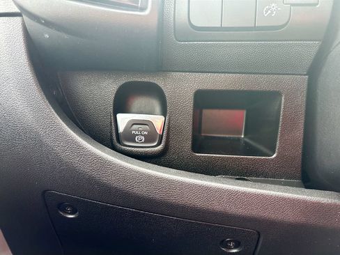 Used 2023 RAM ProMaster 2500 FWD image 32