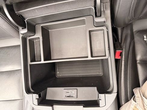 Used 2021 Chevrolet Tahoe LT w/ LT Signature Package image 27