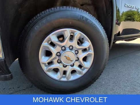 Used 2024 Chevrolet Silverado 2500 LT w/ Convenience Package AWD/4WD image 33