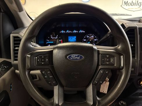 Used 2018 Ford F550 4x4 SuperCab Super Duty image 17