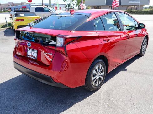Used 2019 Toyota Prius LE w/ Carpet Mat Package AWD/4WD image 6