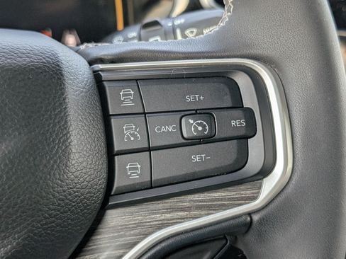 Used 2023 Jeep Wagoneer Series III w/ Convenience Group I AWD/4WD image 26