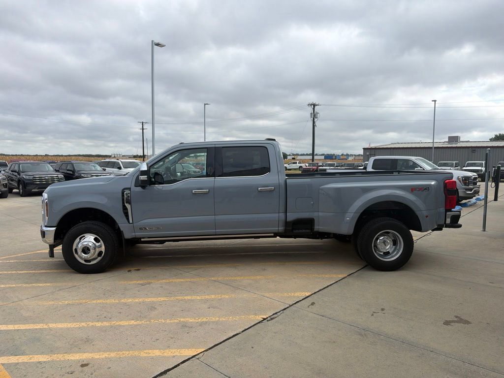 New 2026 Ford F350 Lariat w/ Lariat Premium Package AWD/4WD image 4