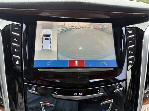 Used 2020 Cadillac Escalade Luxury image 20