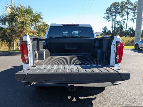 Used 2024 GMC Sierra 1500 SLT image 6