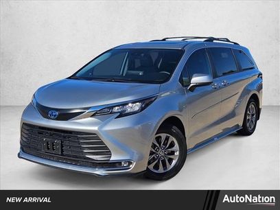 Used 2023 Toyota Sienna XLE