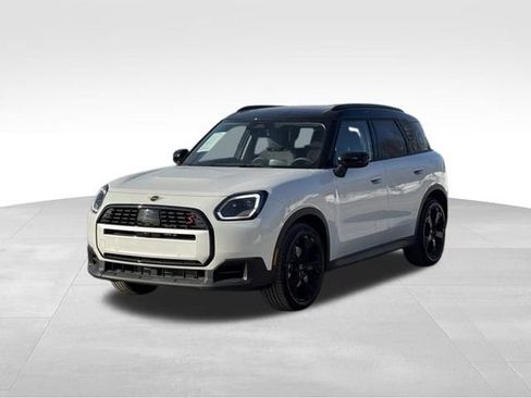 Certified 2025 MINI Cooper Countryman S AWD/4WD image 9