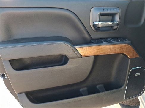 Used 2018 Chevrolet Silverado 2500 LTZ w/ Duramax Plus Package image 11