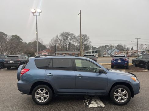 Used 2011 Toyota RAV4 2WD w/ Upgrade Value Pkg image 3